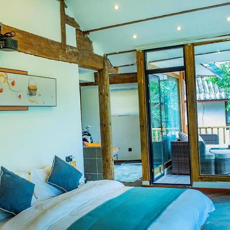 Lijiang Yunqi Holiday Guesthouse Exterior photo