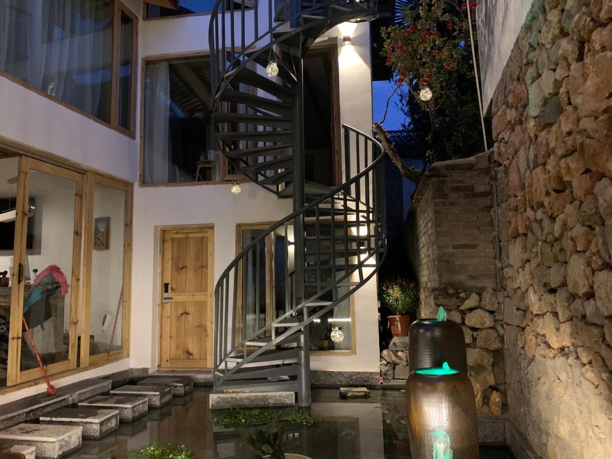 Lijiang Yunqi Holiday Guesthouse Exterior photo